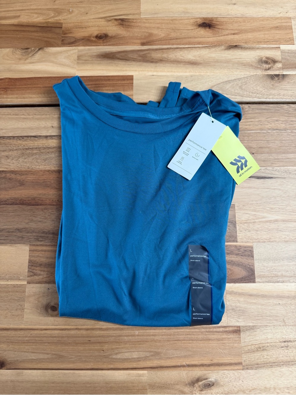 All In Motion Men’s Performance Tee L - Picture 2 of 3